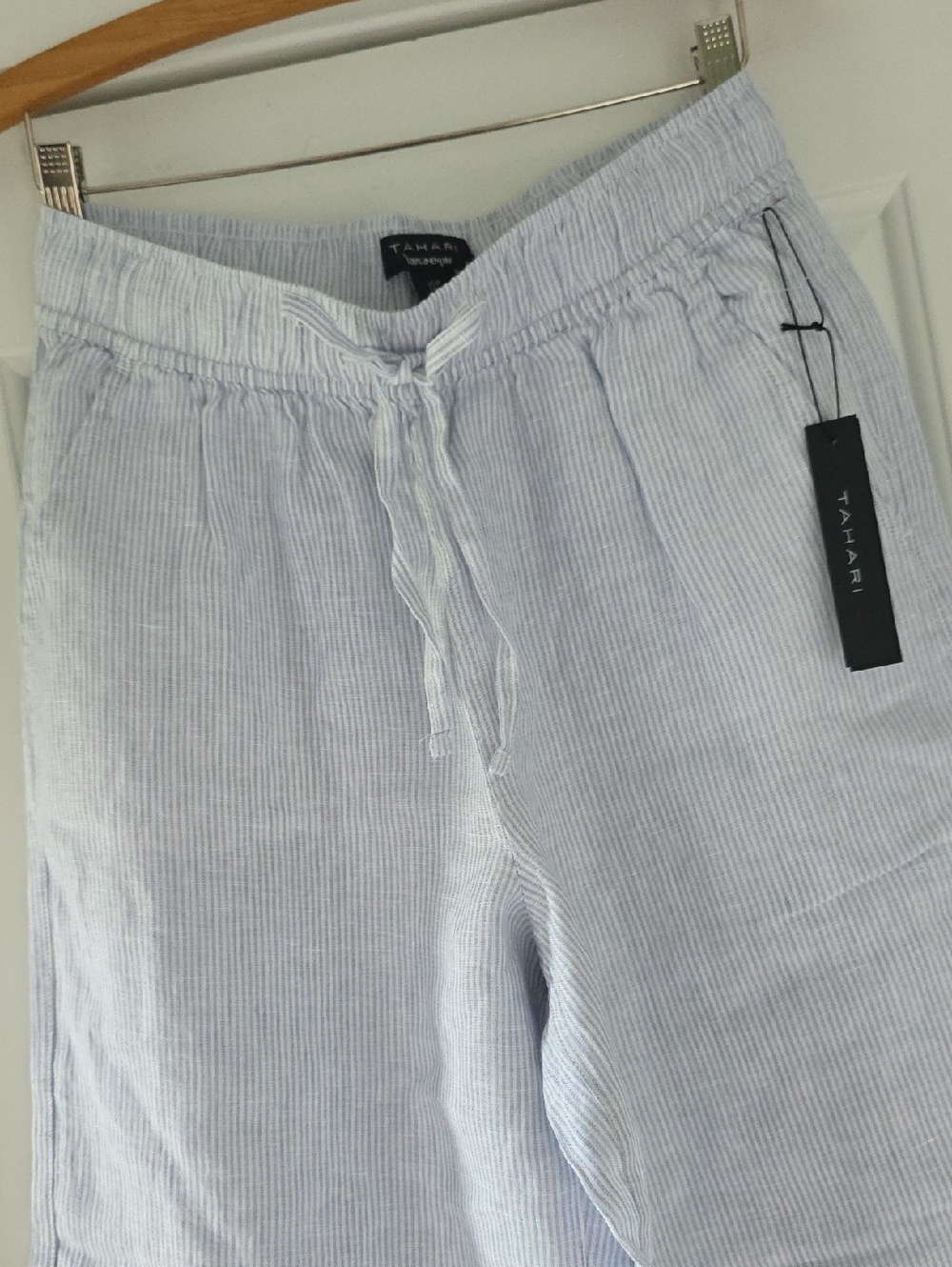 NWT...100% Linen Tahari Light Blue & White Striped Pants - Picture 3 of 11